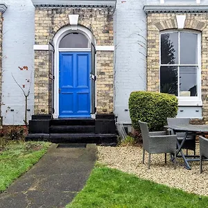 Spacious Home, By Headingley Stadium, Lgi, Leeds Arena, And The Of Leeds Leeds (West Yorkshire)